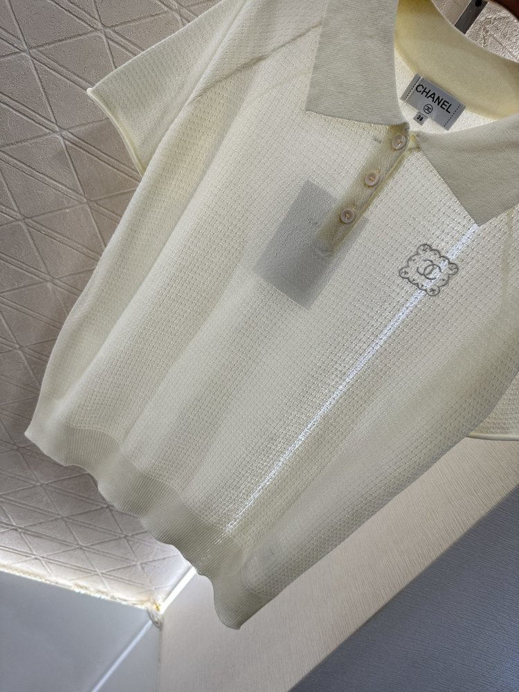 Футболка жіноча фото 5