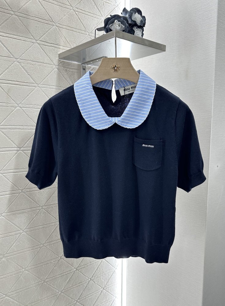 Футболка жіноча