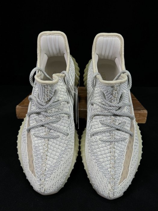 Кросівки Yeezy 350V2 фото 6