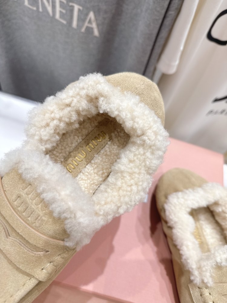 Лоферы женские на меху фото 6