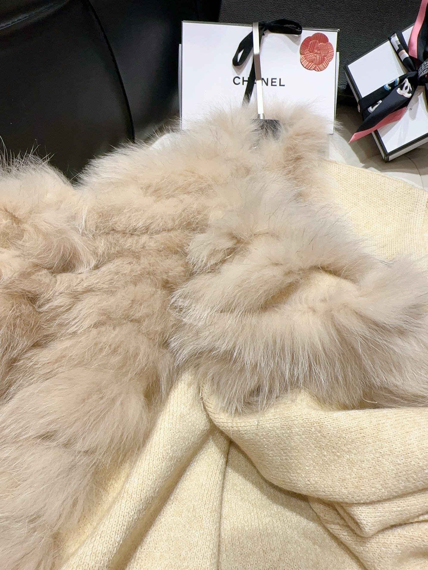 Coat wool from fox fur фото 7