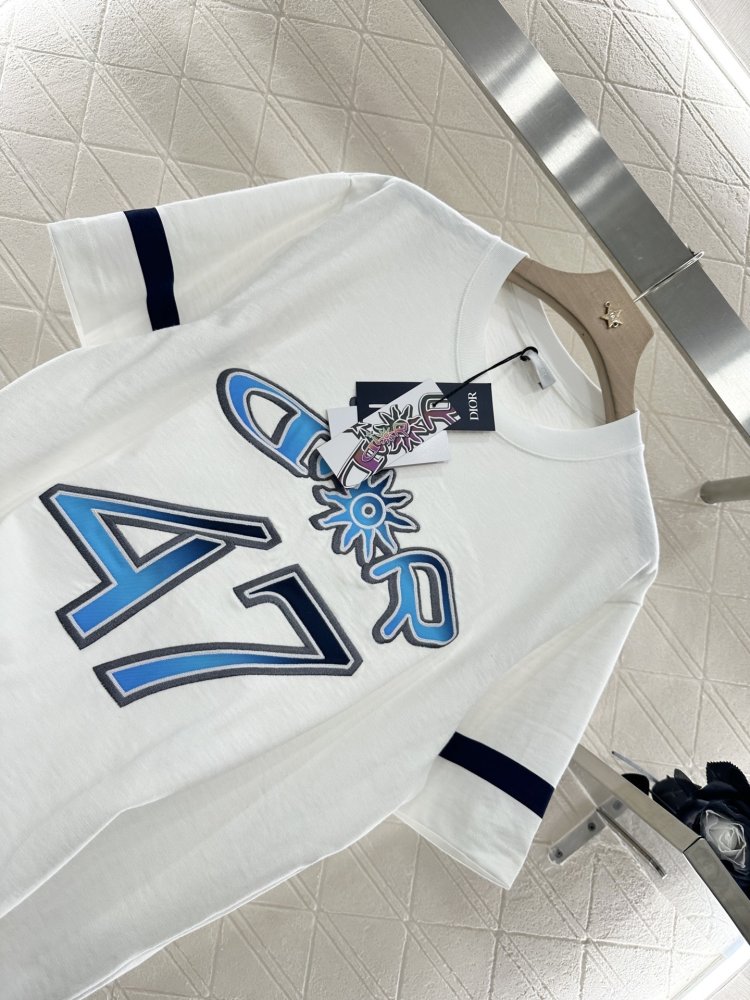 Футболка женская фото 3