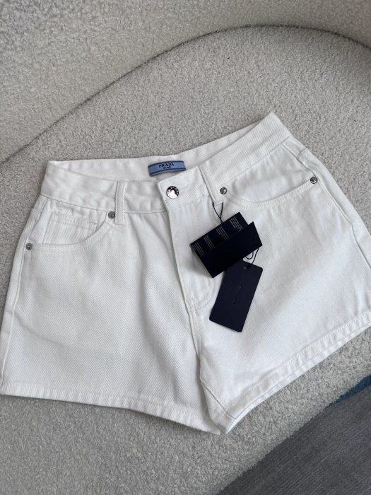 Shorts women's