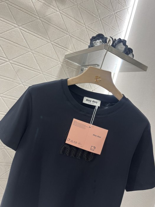 Футболка жіноча фото 3