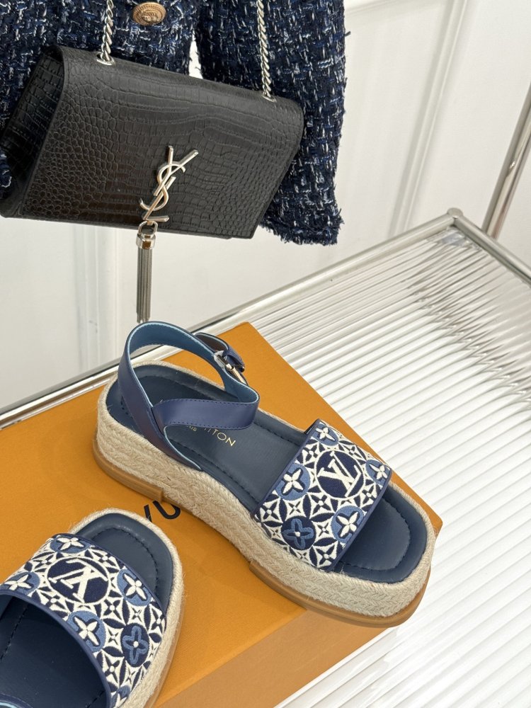 Босоніжки фото 5