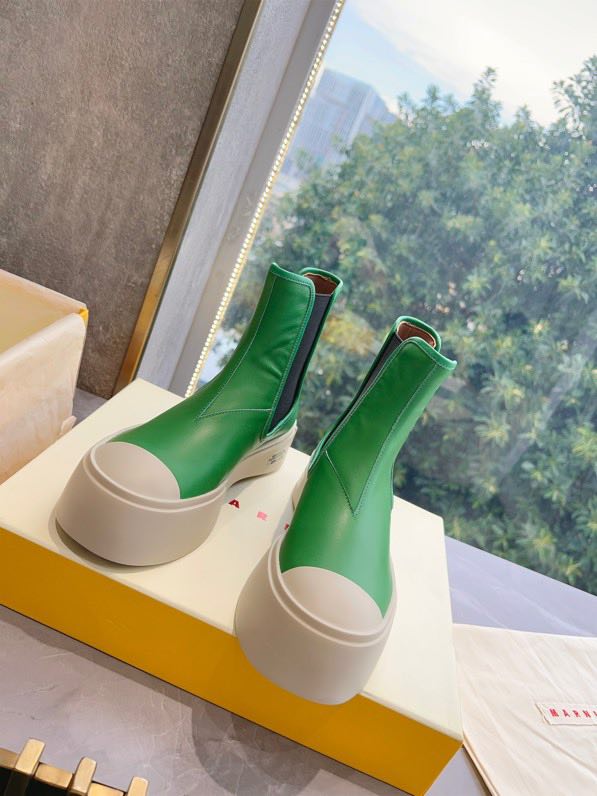 Ботинки женские зеленые