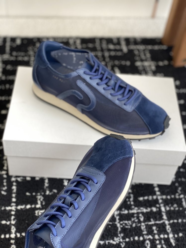 Кросівки жіночі фото 6