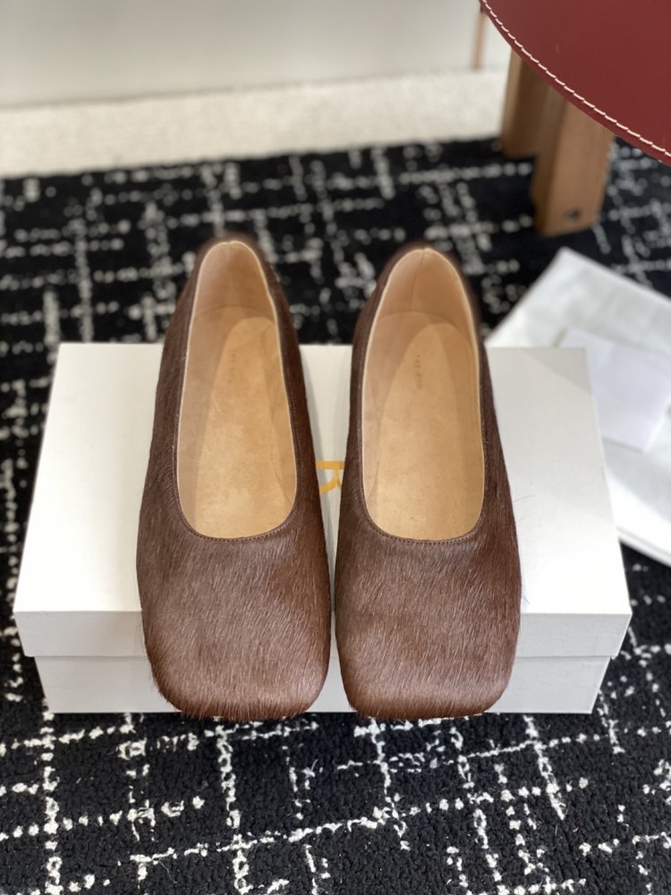 Ballet shoes leather