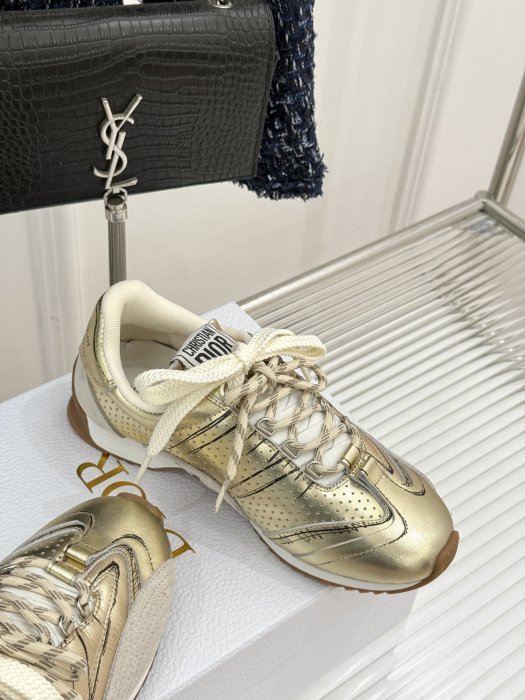 Кроссовки фото 5