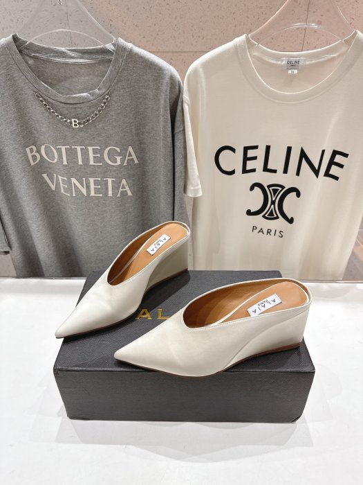 Босоножки фото 3