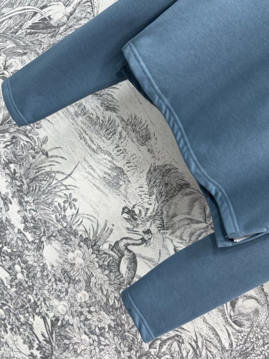 Costume female фото 3