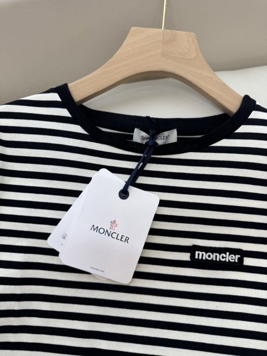 T-shirt women's фото 8