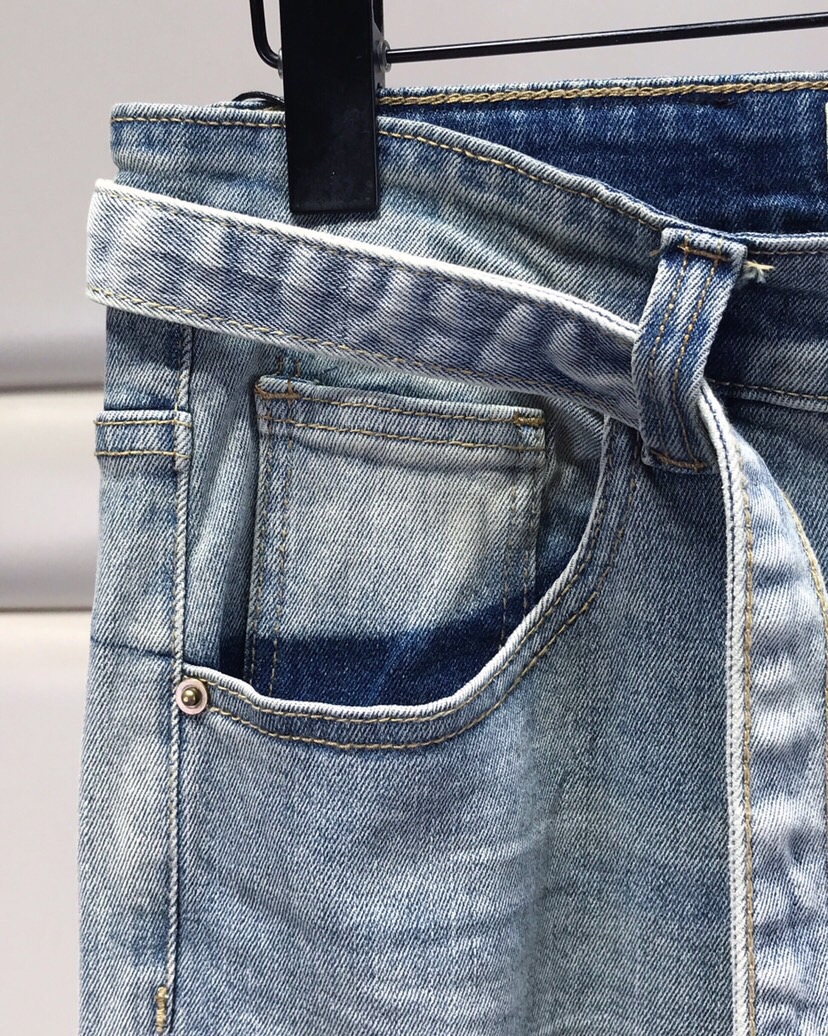 Jeans фото 3