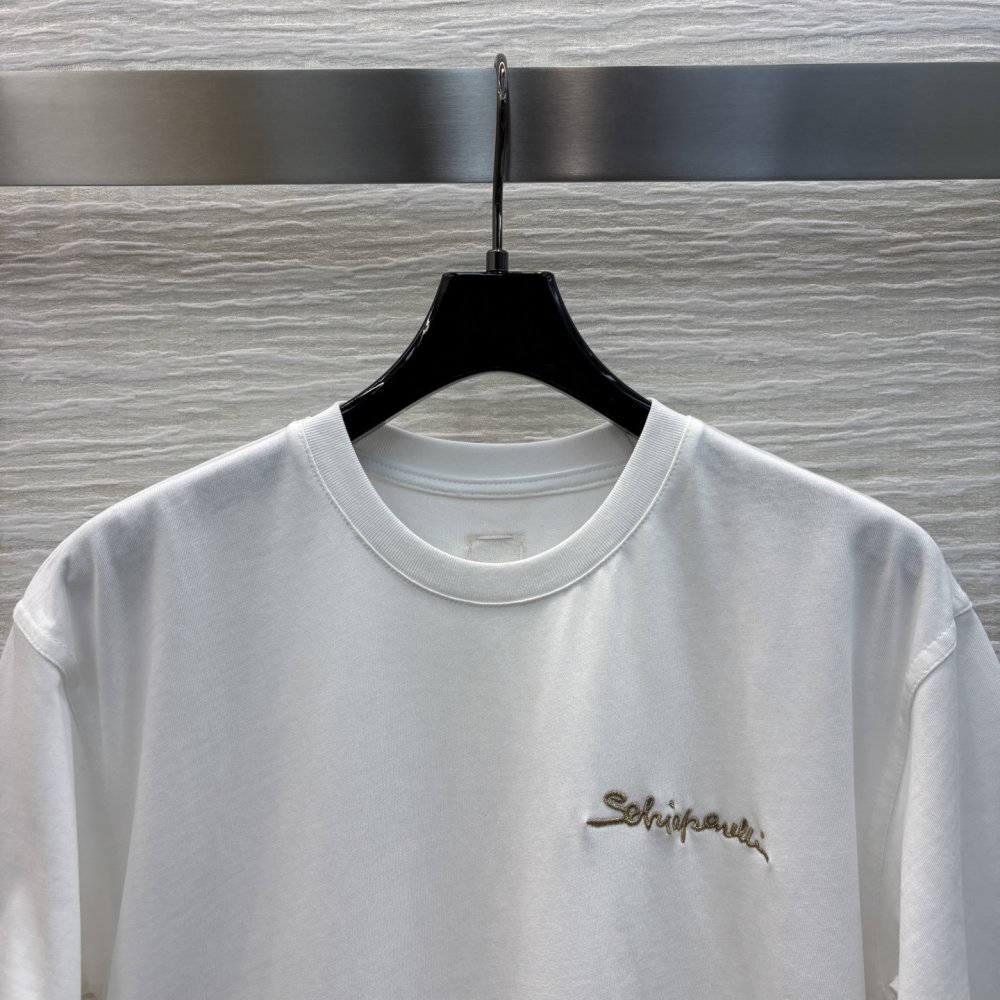 T-shirt women's фото 2