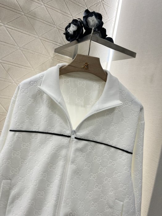 Куртка жіноча фото 3