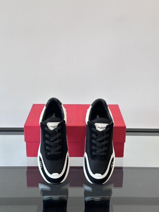 Кроссовки фото 6