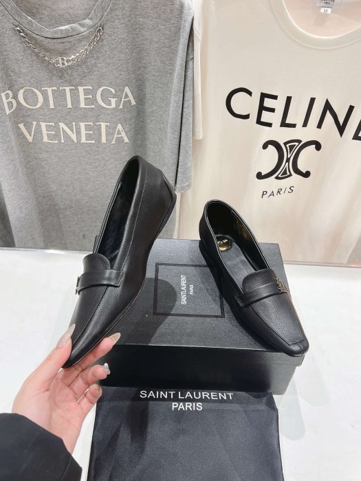 Туфли женские фото 3