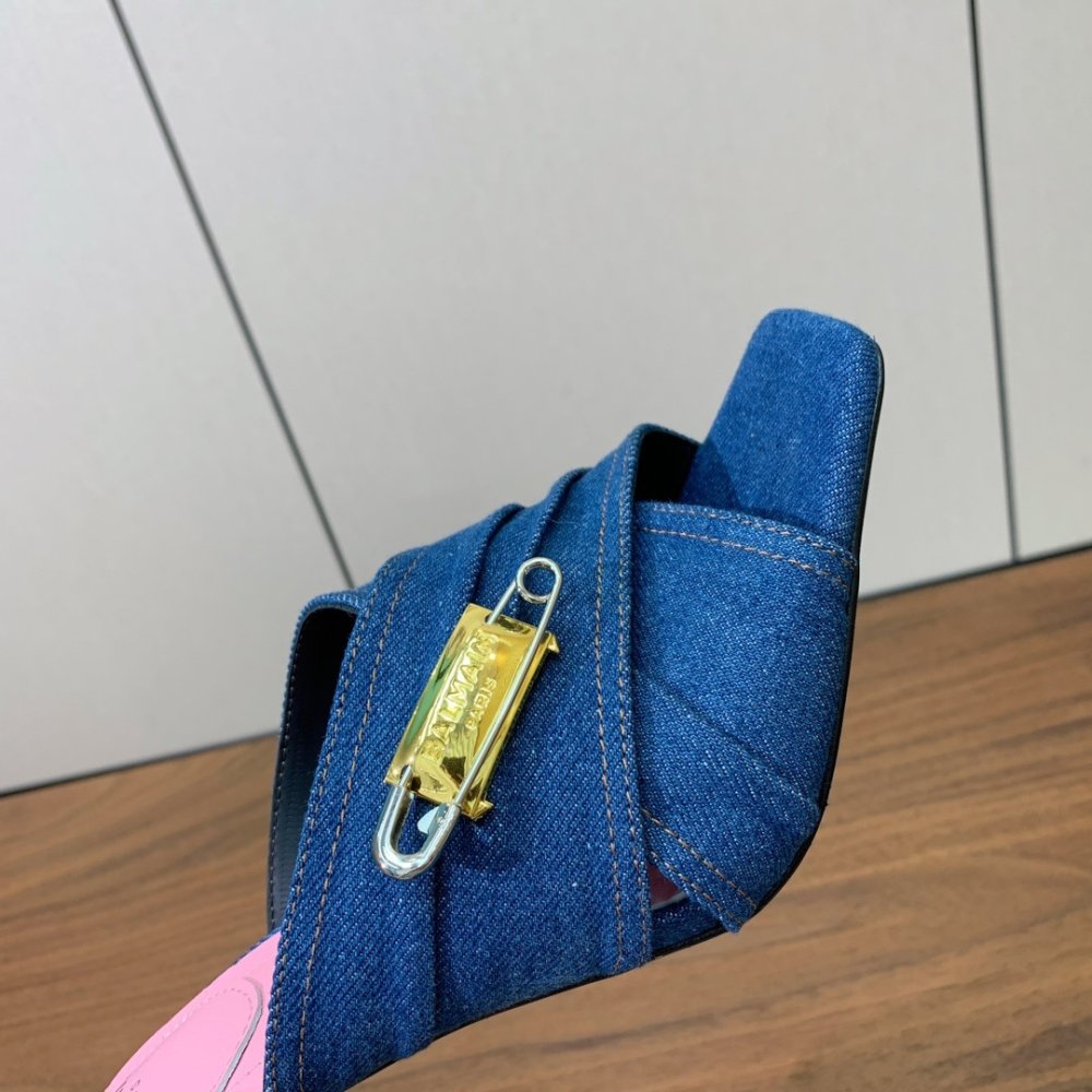 Босоножки фото 7