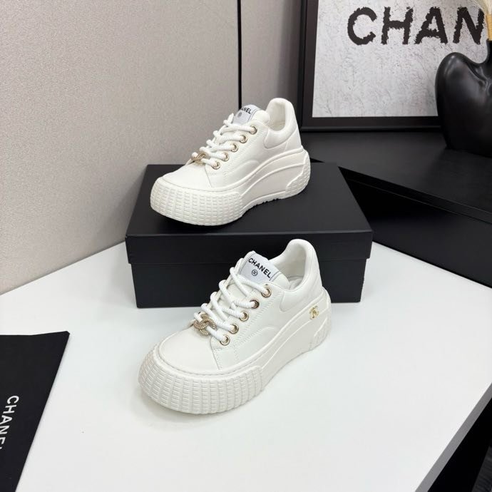 Кроссовки женские фото 6