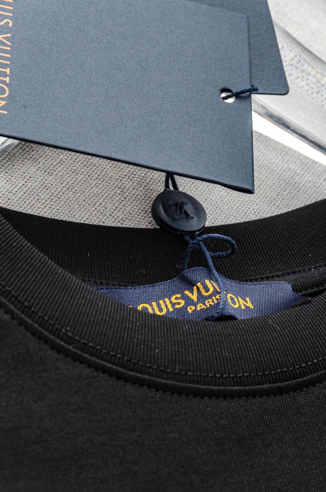 Футболка чоловіча фото 5