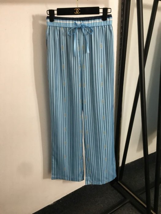 Costume female фото 4