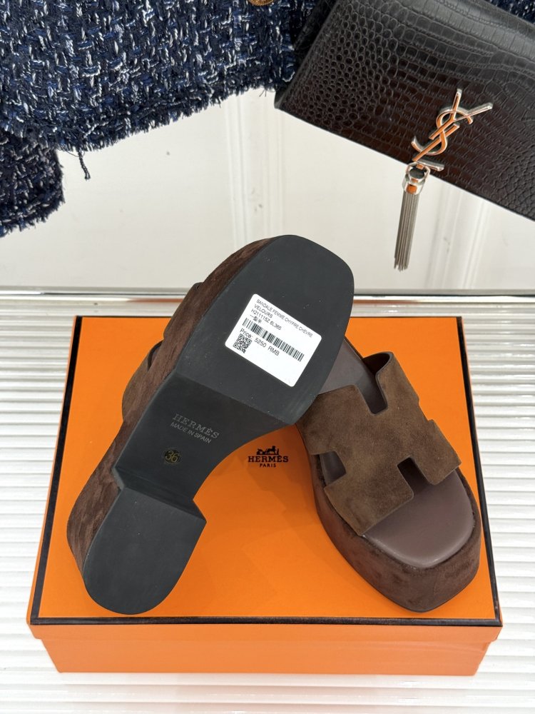 Босоножки фото 9