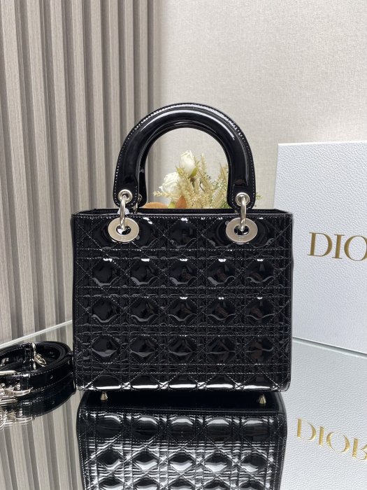 A bag women's Lady Dior 24 cm фото 5
