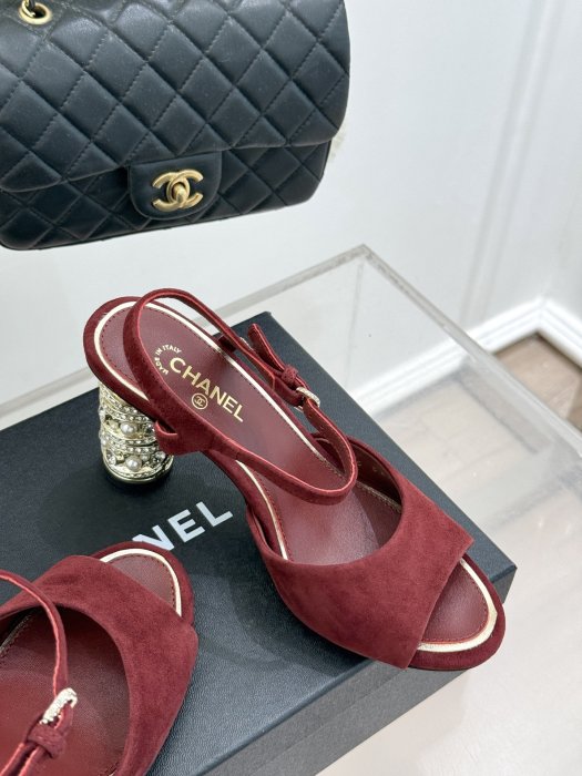 Босоножки фото 5