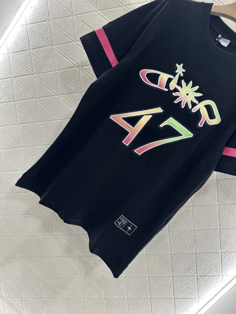 T-shirt women's фото 5