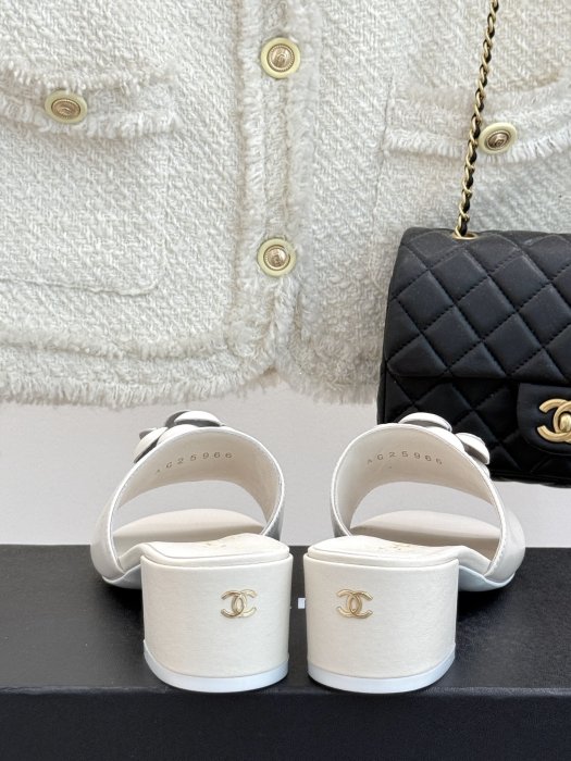 Босоножки фото 6