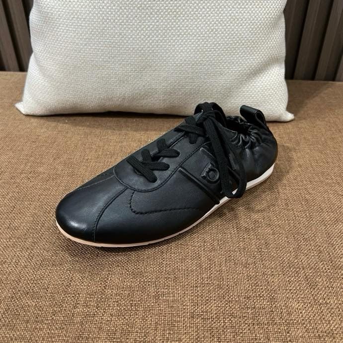 Кросівки жіночі фото 2