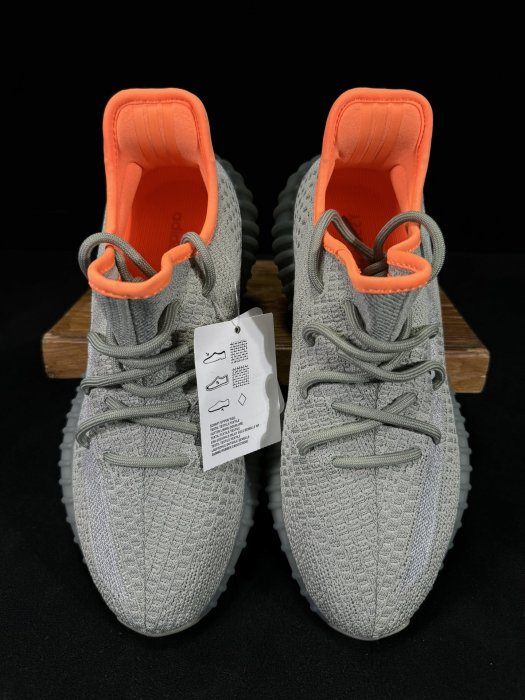 Кроссовки Yeezy 350V2 фото 6