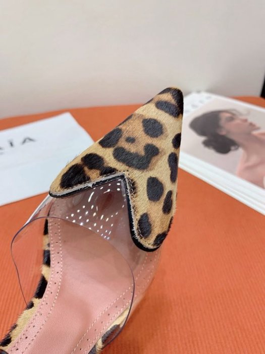 Босоножки фото 5