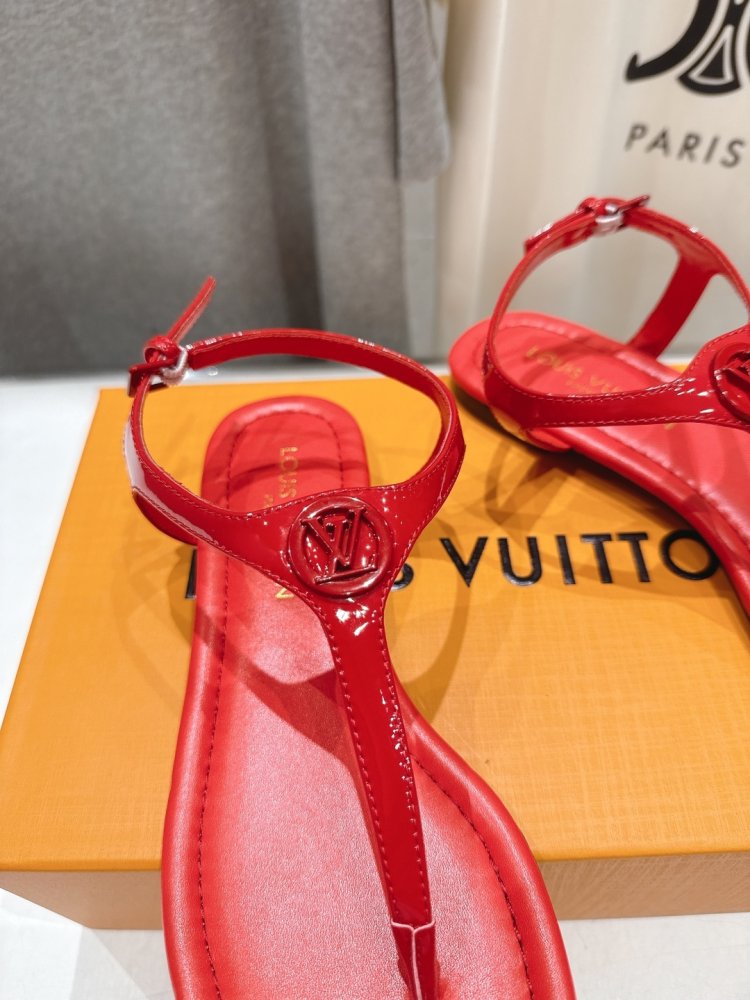 Сандалии женские фото 8