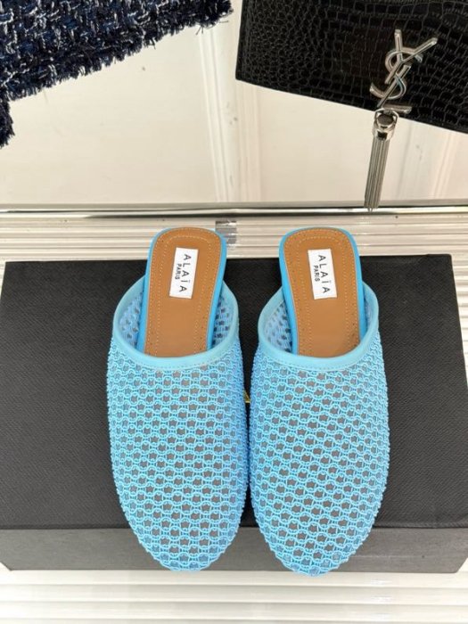 Шлепанцы женские