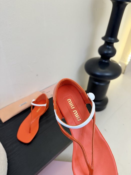 Босоножки фото 8