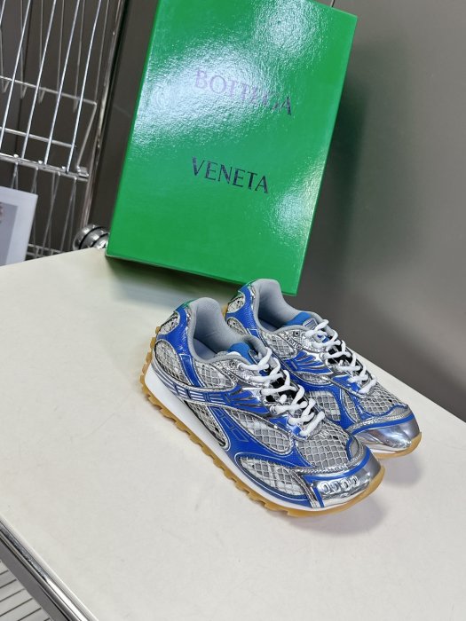 Кроссовки фото 2