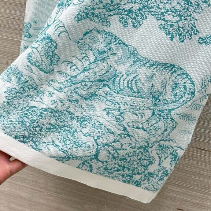 T-shirt women's фото 4