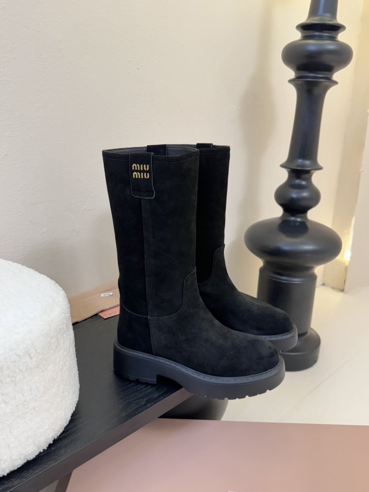 Сапоги женские фото 2