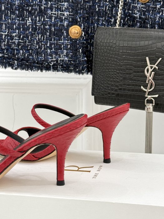 Босоножки фото 6