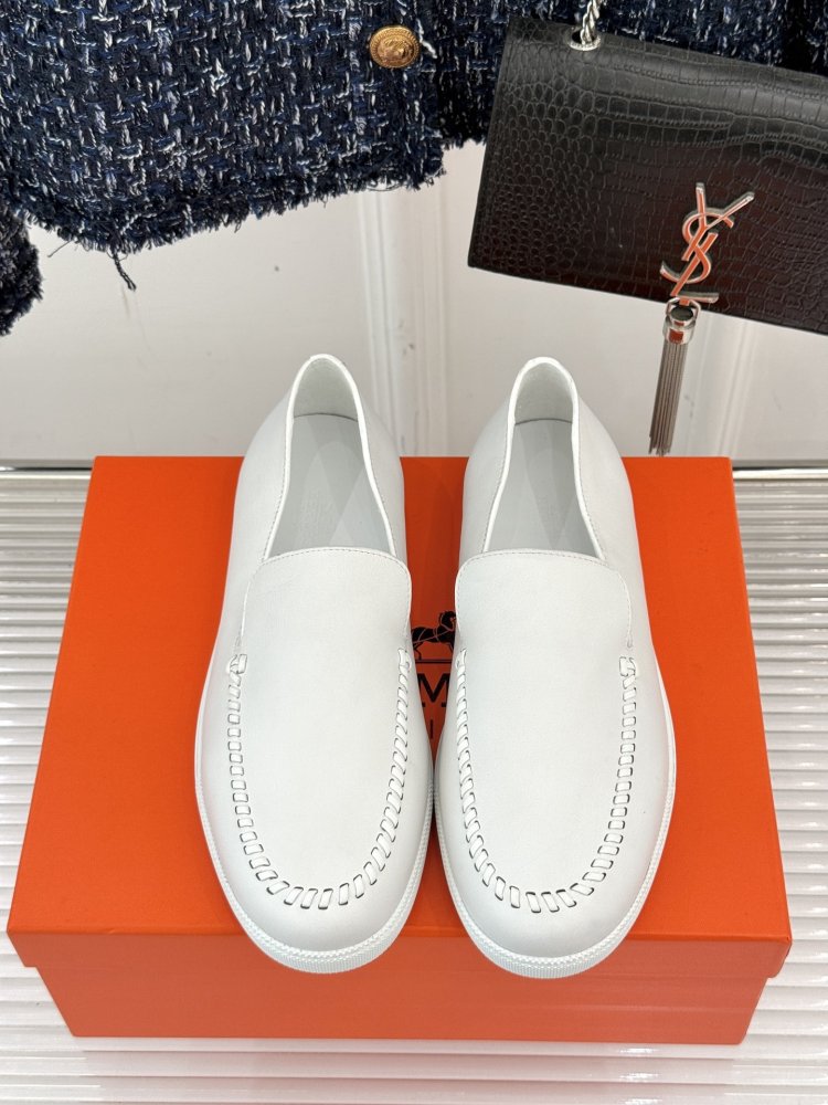 Лоферы жіночі фото 4