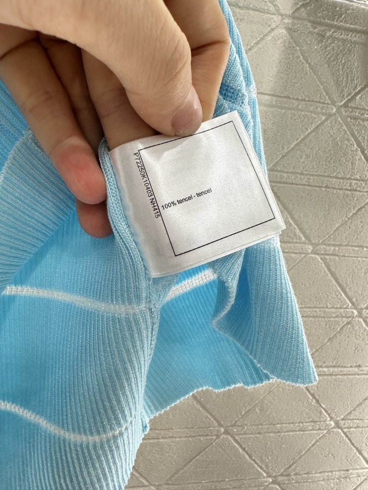 T-shirt women's фото 9