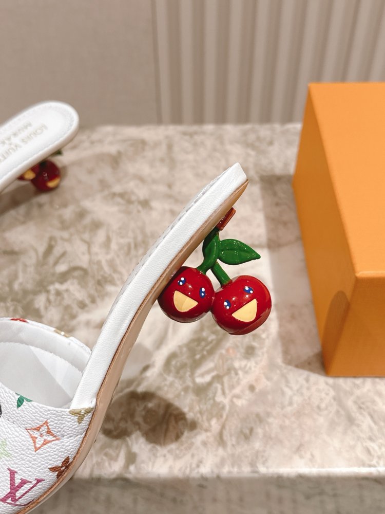 Босоніжки фото 5