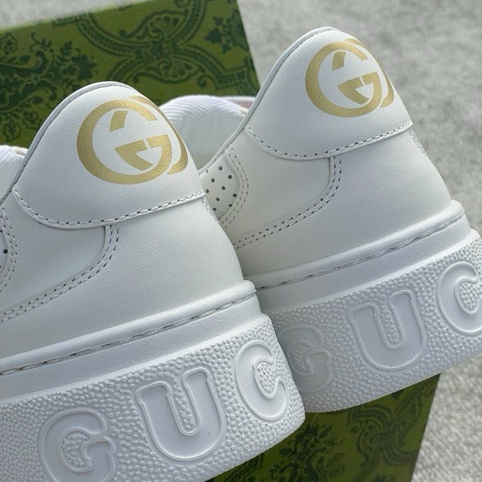 Кроссовки фото 7