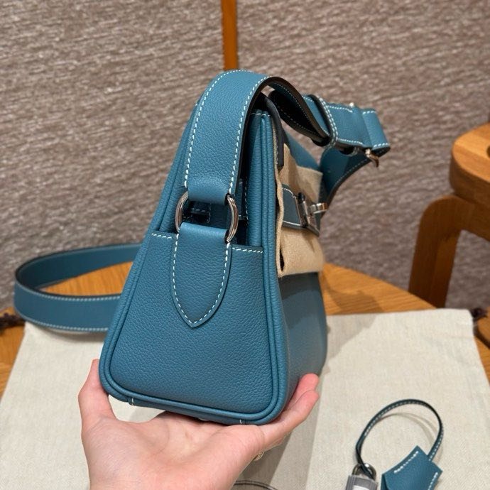 Сумка KELLY MESSENGER в коже Evercolor 24 см фото 5