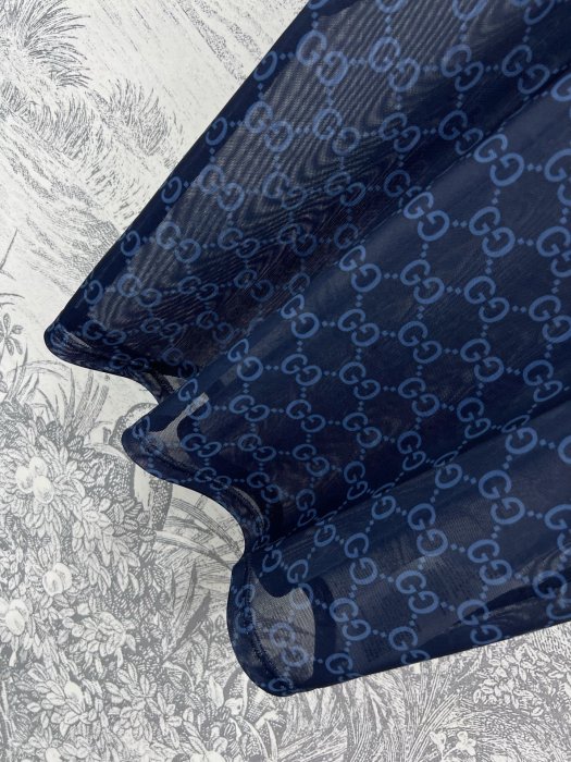 T-shirt women's фото 4