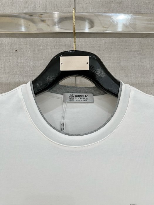 T-shirt men's фото 2