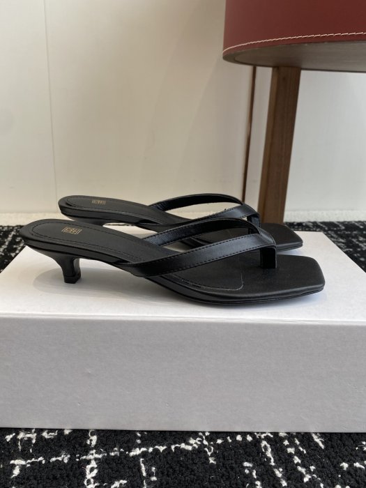 Босоножки фото 2