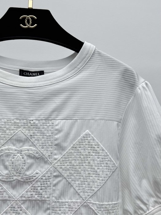 Футболка жіноча фото 2