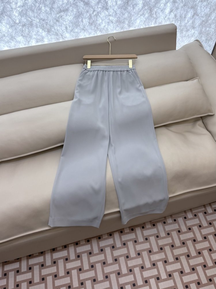 Костюм жіночий фото 6